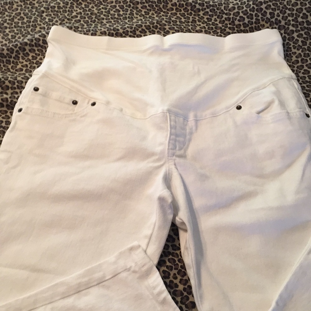 Old navy maternity full panel stretch capri pant